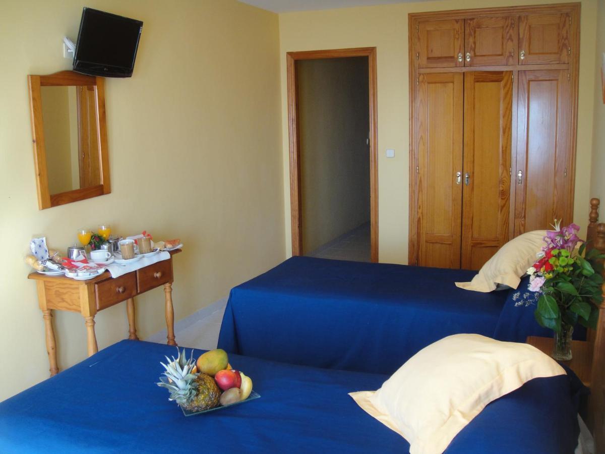 Hostal Costa Sol 카스텔 데 페로 외부 사진