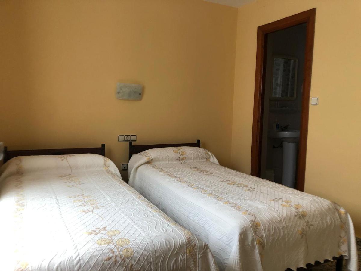 Hostal Costa Sol 카스텔 데 페로 외부 사진